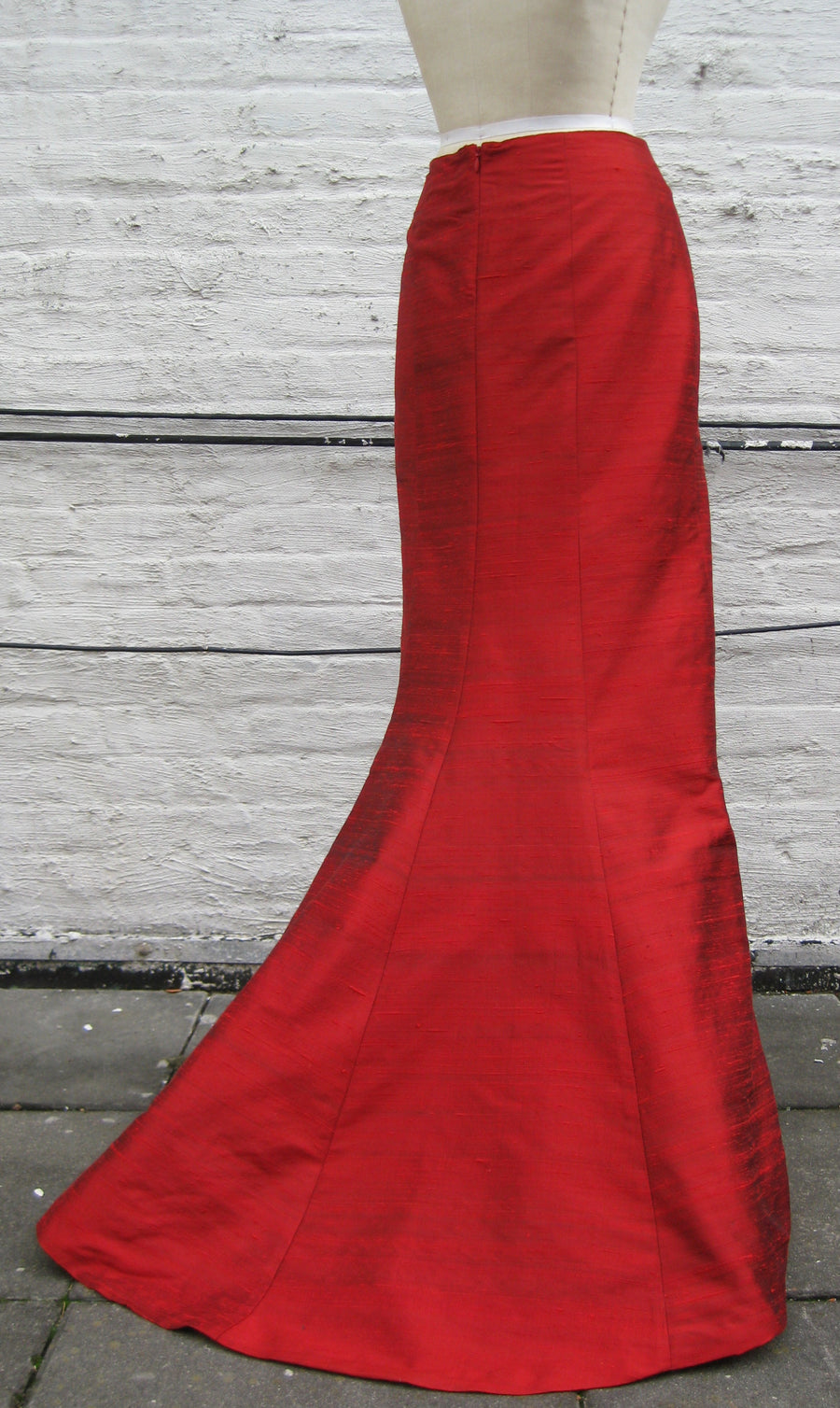 Red Shantung Trumpet Skirt, size Small
