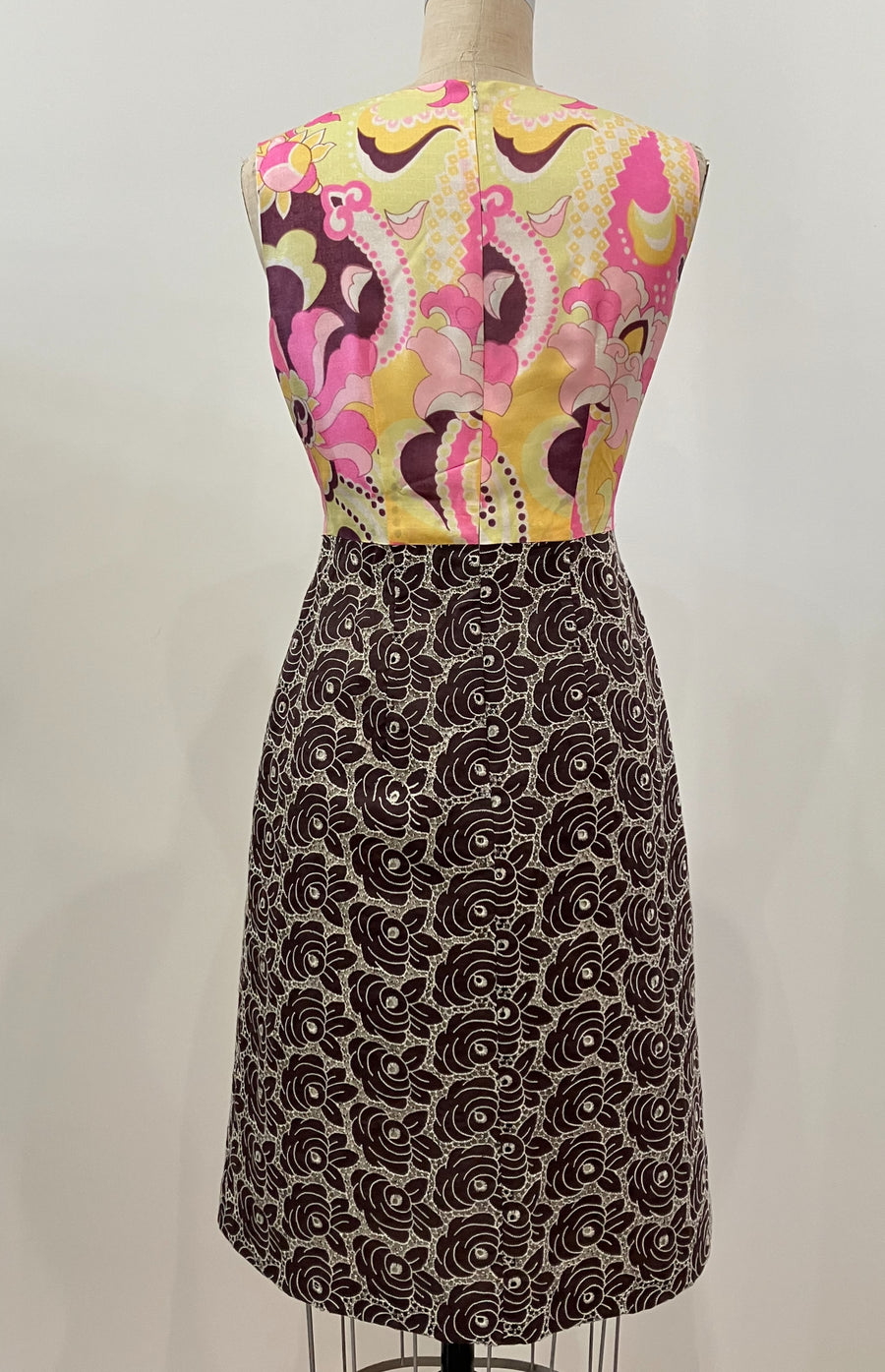 Retro Print & Eyelet Dress, size Small