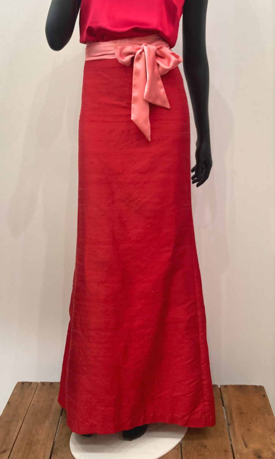 Red Shantung Trumpet Skirt, size Small