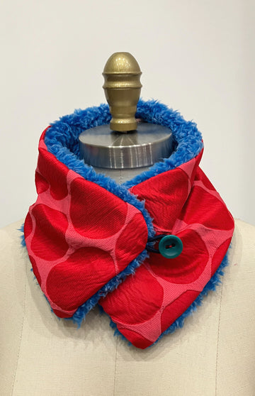 Red & Pink Dot Brocade Neckwarmer
