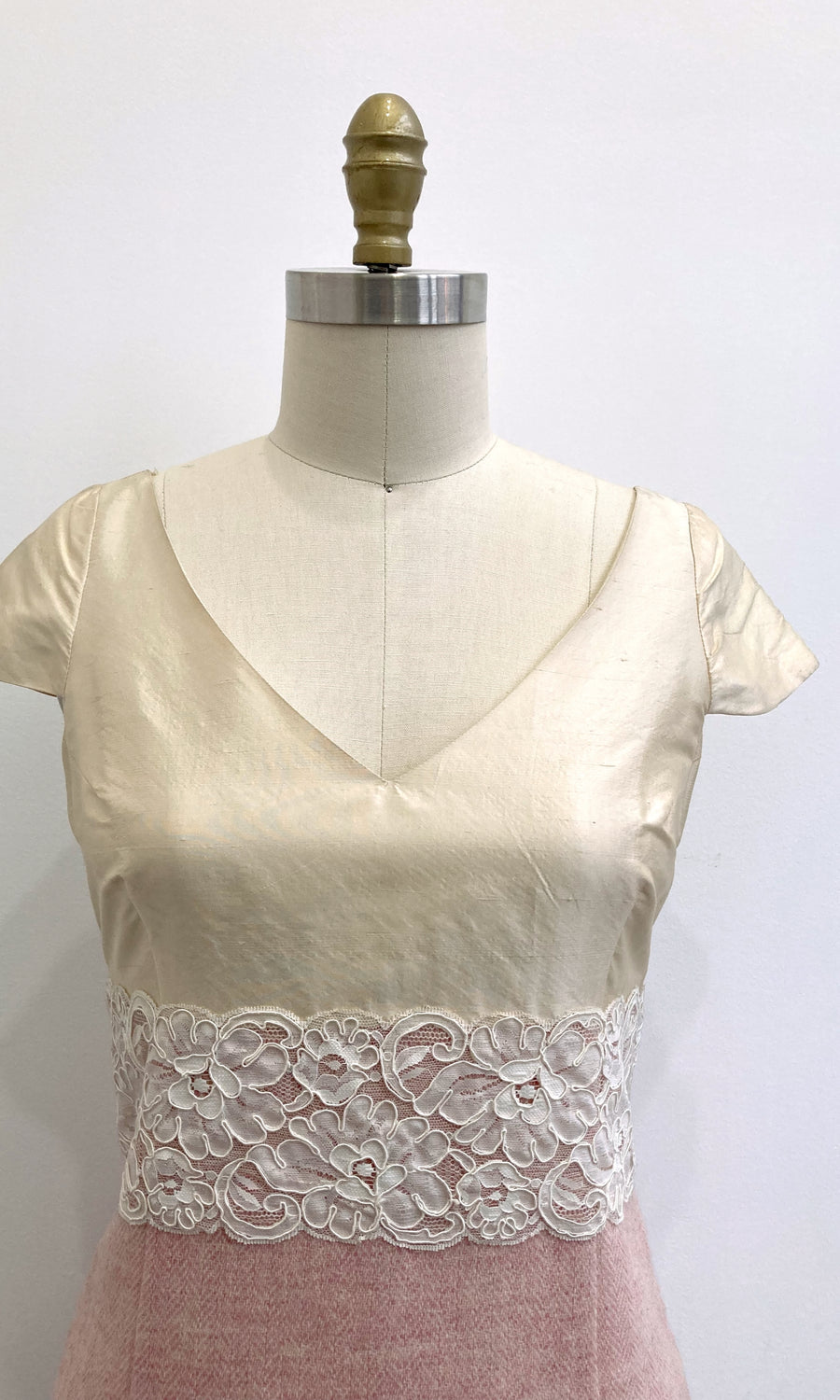 Ivory & Blush Mixed Media Sheath Dress, size Medium