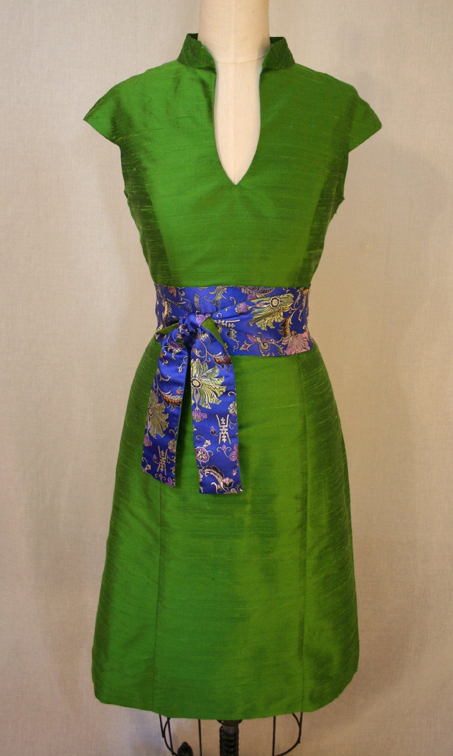 Modern Cap-sleeve A-line Cheongsam Dress