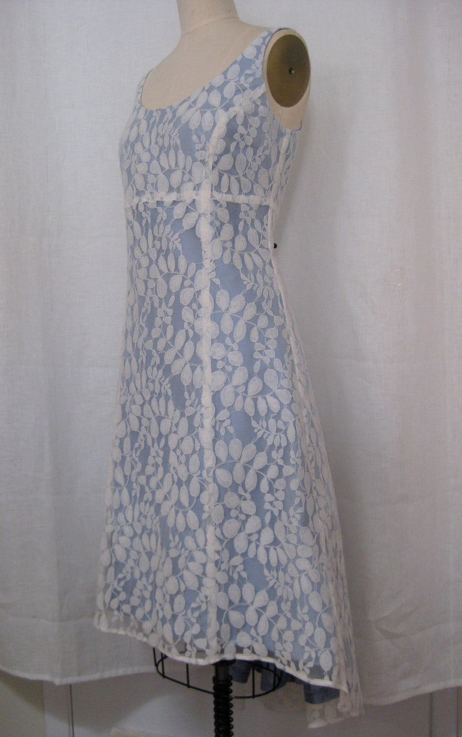 Lace Ballet Scoopneck Tea-Length Dress, size Small